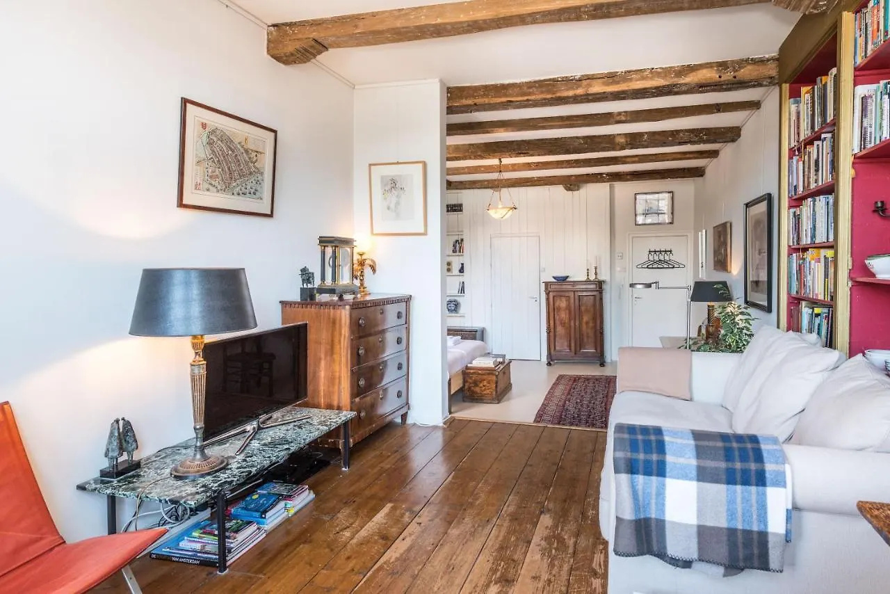 Classy Room 17Th C Canalhouse Amsterdam