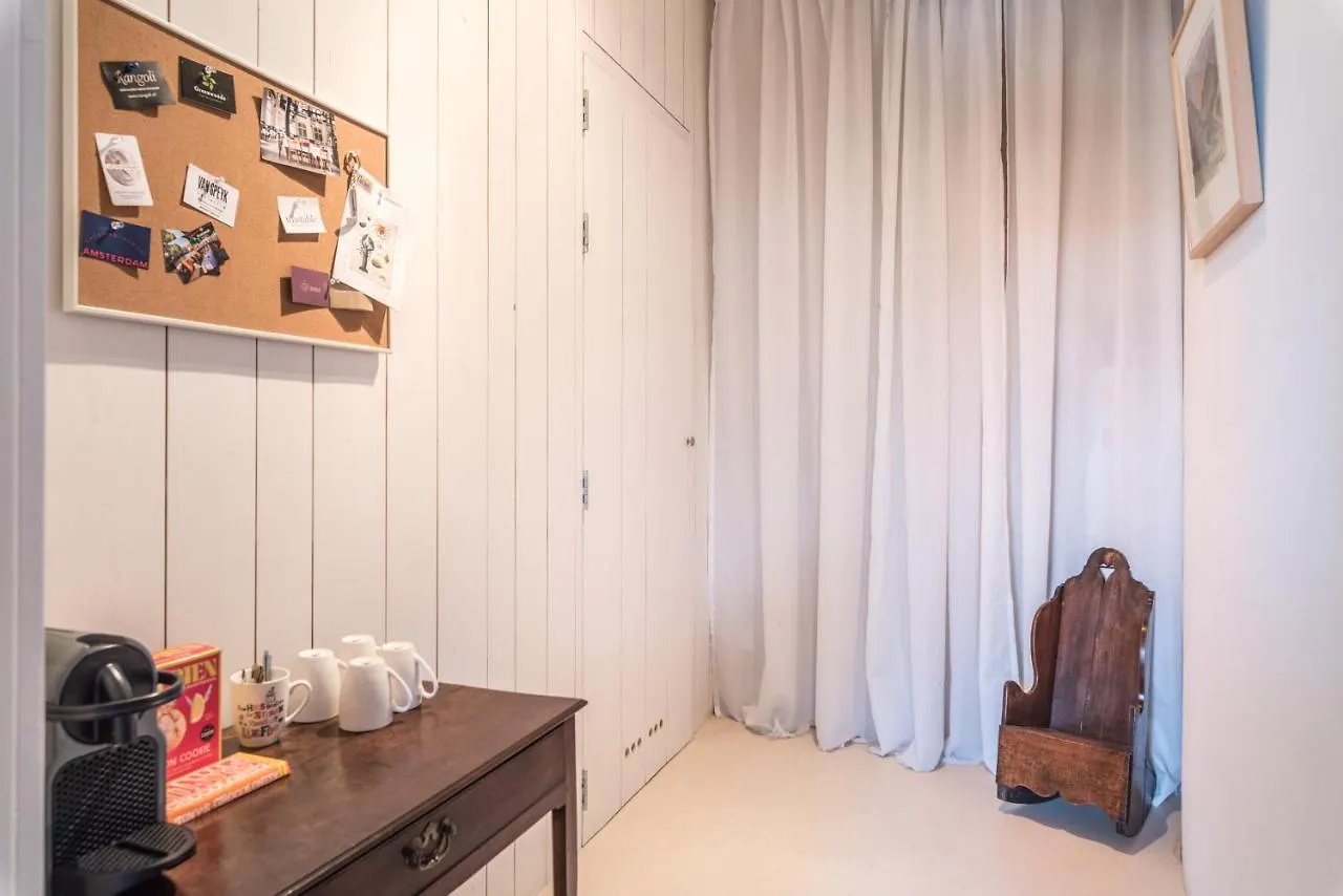Classy Room 17Th C Canalhouse Amsterdam Guest house